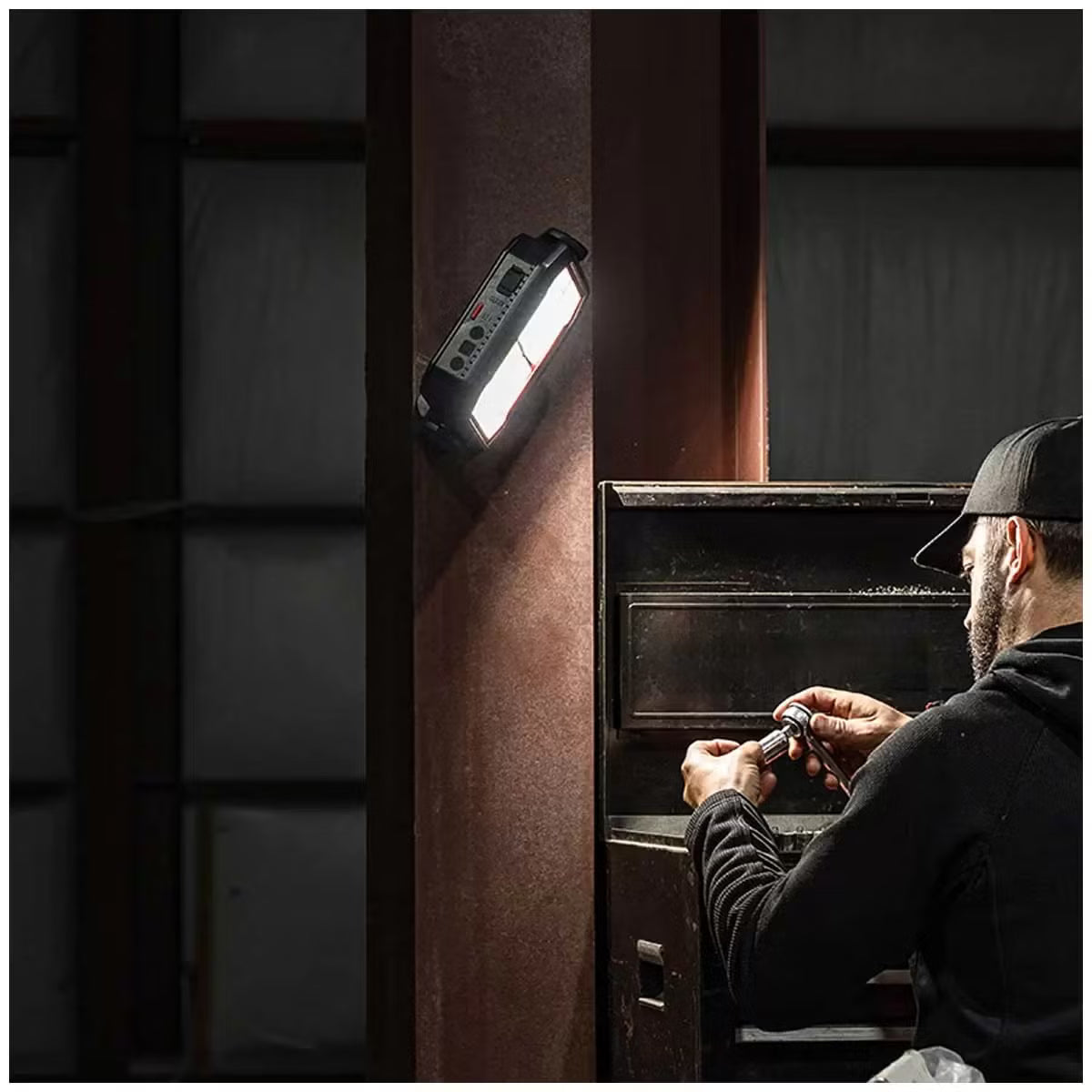 Infinity X1 Dual Powered Solar Work Light 3000 Lmens