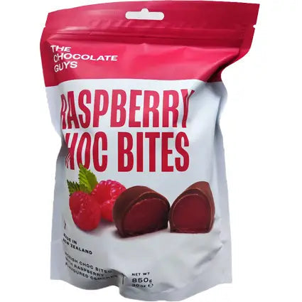 THE CHOCOLATE GUYS RASPBERRY CHOCOLATE BITES 850G