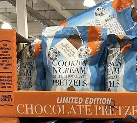 Bianco's Cookies & Cream Chocolate Pretzels 700g Net Wt