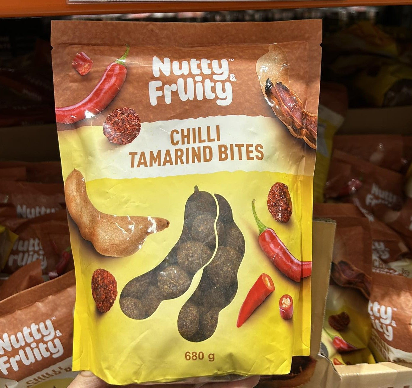NUTTY FRUITY CHILLI TAMARIND BITES 680G