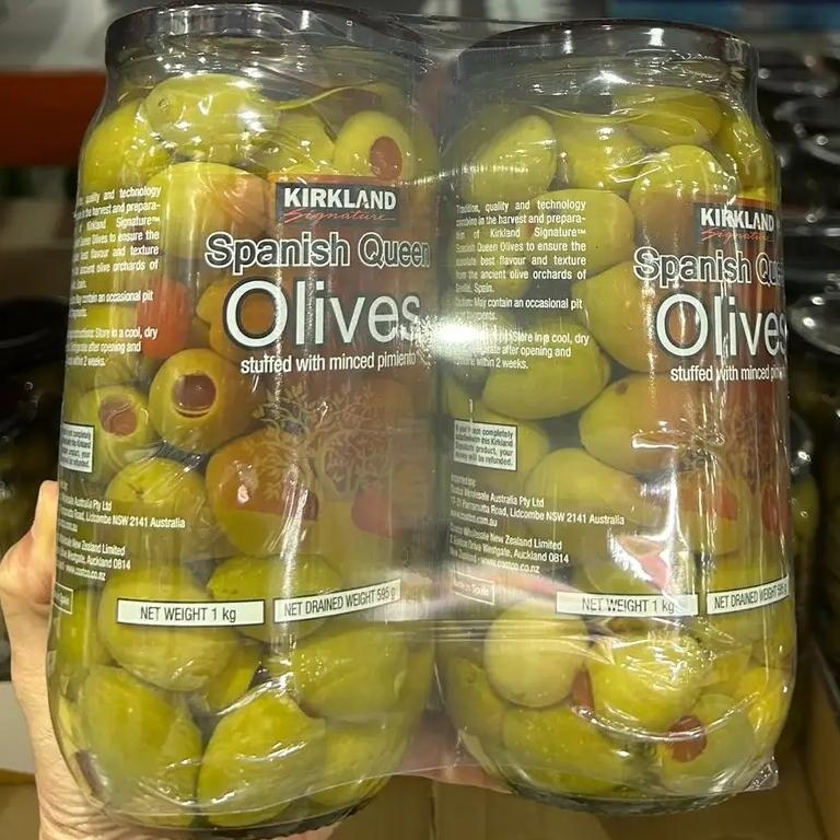 Kirkland Signature Spanish Queen Olives stuffed with minced pimiento 2 x 1kg